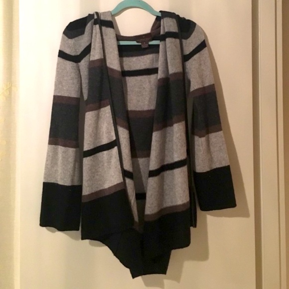 🔥HP 12/12🔥 cashmere cardigan w/hood